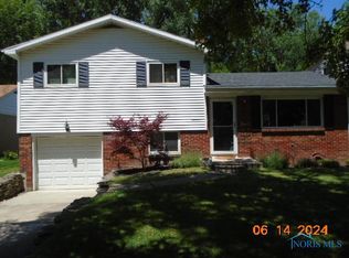 2660 Ralphwood Dr, Toledo, OH 43613