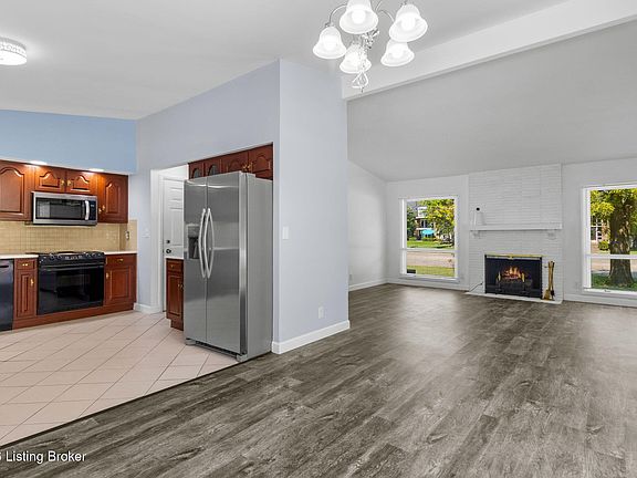 5th image of 3700 Greenwich Rd