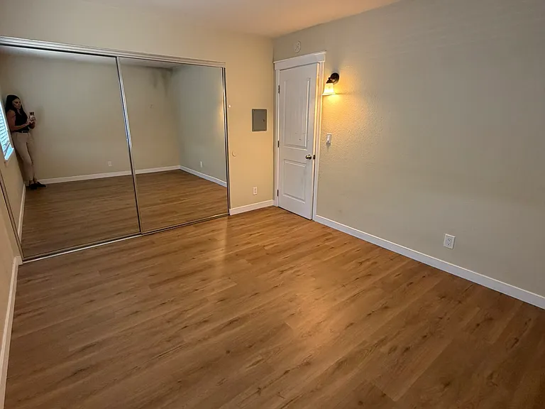 6772 Solita Ave #D — Photo 11