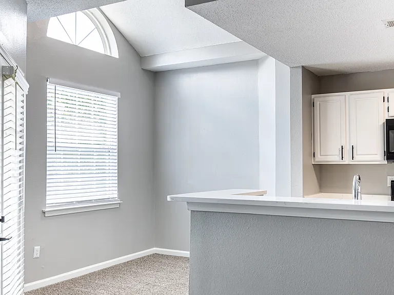 Pinnacle Pointe — Photo 16