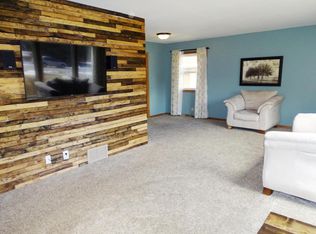 4188 W Woodale Ave, Milwaukee, WI 53209