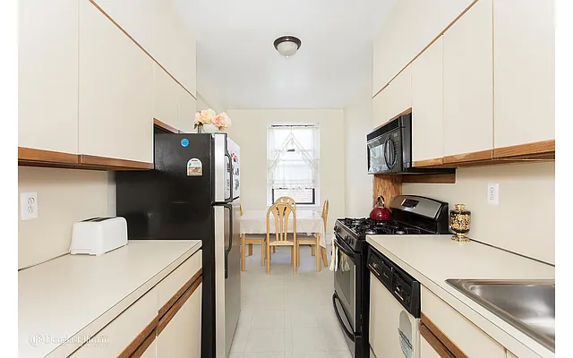 Sold by Douglas Elliman | media 5