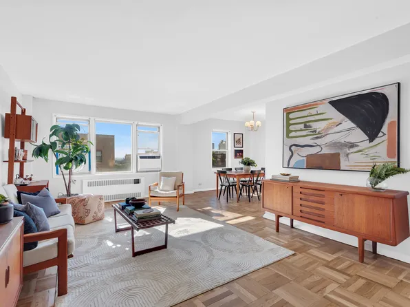 34 Plaza Street East image 1 of 12