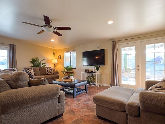 4th image of 6420 N Lena Pl
