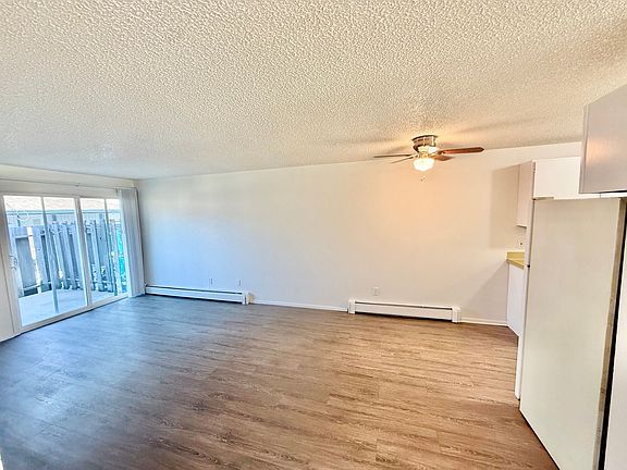 3rd image of 3617-3623 Butternut Dr