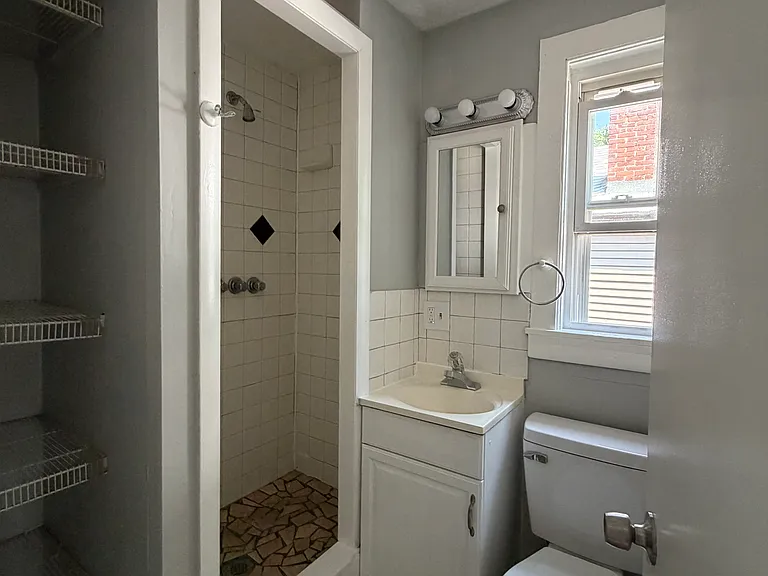 106 Rockwell Ave #2 — Photo 7