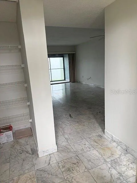 2 bed, 2.0 bath, 1050 sqft, $1,400 — Photo 3