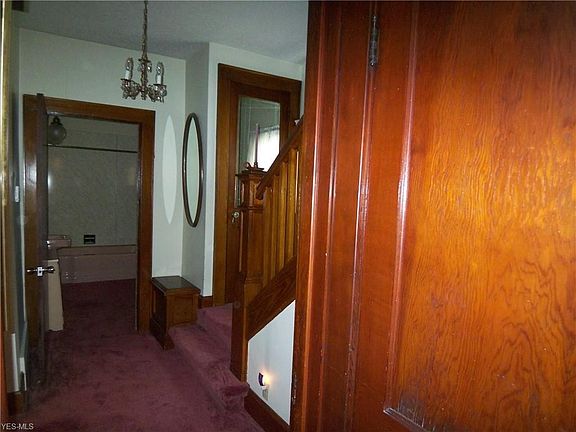 5th image of 3300 Hemlock St