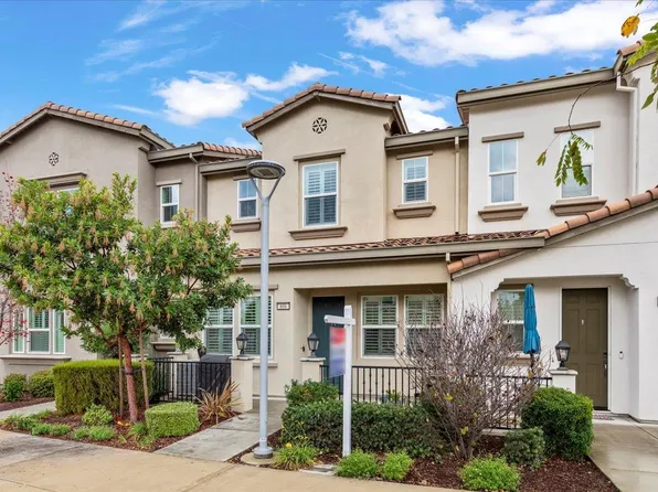 806 Saint Rufina Ln, Morgan Hill, CA 95037