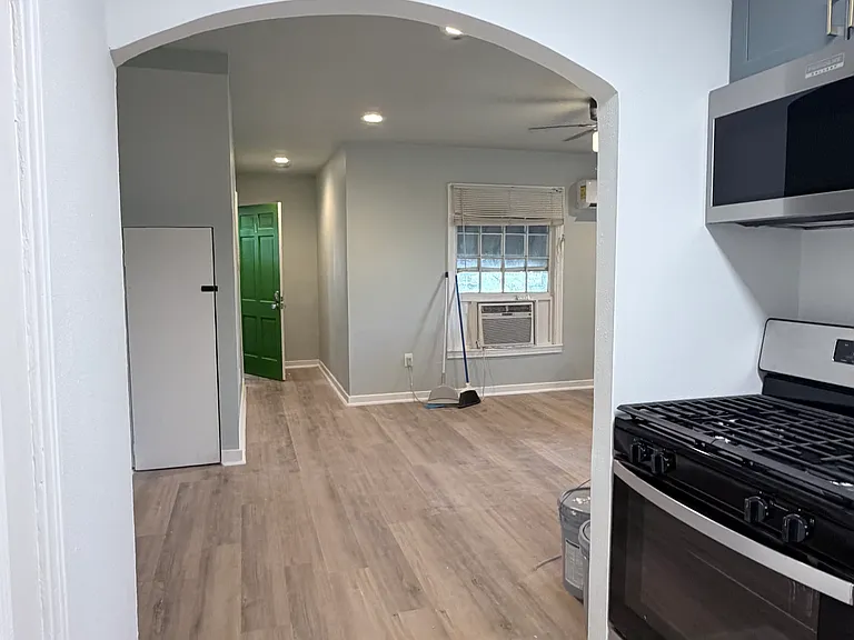 3821 Woodleigh St #1 — Photo 4