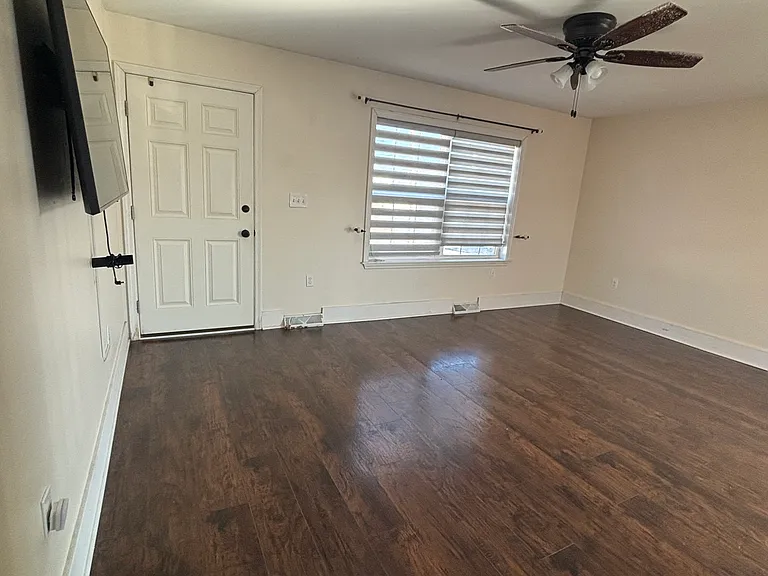3145 Powhatan Ave — Photo 5