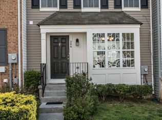206 Cannon Ct, Strasburg, VA