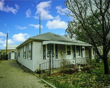 907 E Penning Ave, Wood River, IL, 62095