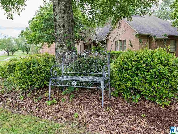 4th image of 889 Pinemeadow Dr