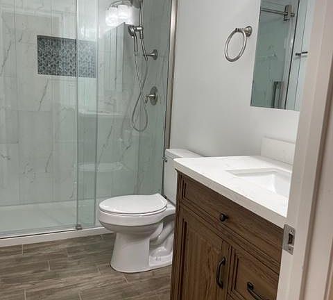 5th image of 830 S Claremont Ave #1