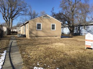 1120 Haven Dr, Junction City, KS 66441