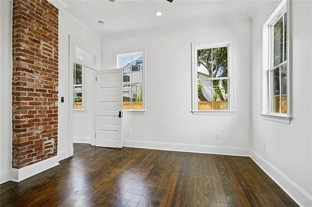 322 Arabella St — Photo 13