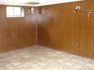 16 Birchwood Rd, Holbrook, MA 02343