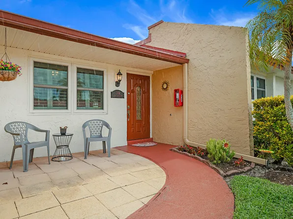 152 LAKE ANNE Drive #152, West Palm Beach, FL 33411