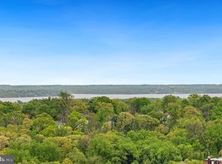 5902 Mount Eagle Dr APT 1402, Alexandria, VA