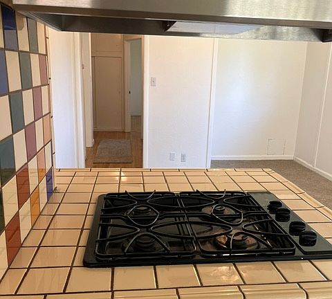 Kitchen open to Family Room.