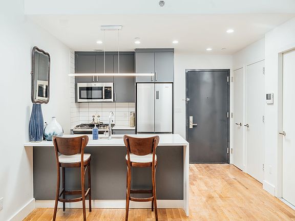 3rd image of 1247 Atlantic Ave #308