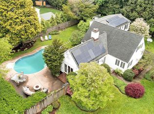 170 Middlebrook Dr, Fairfield, CT 06824