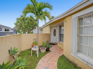 14963 SW 74th Ter, Miami, FL 33193
