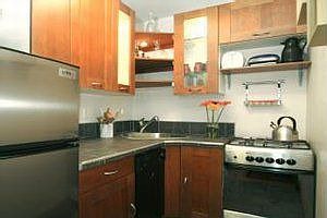 3rd image of 110 W 80th St APT 3F