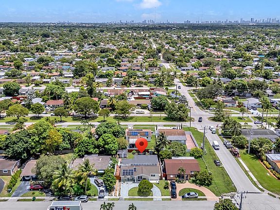 3rd image of 2431 Jamaica Drive