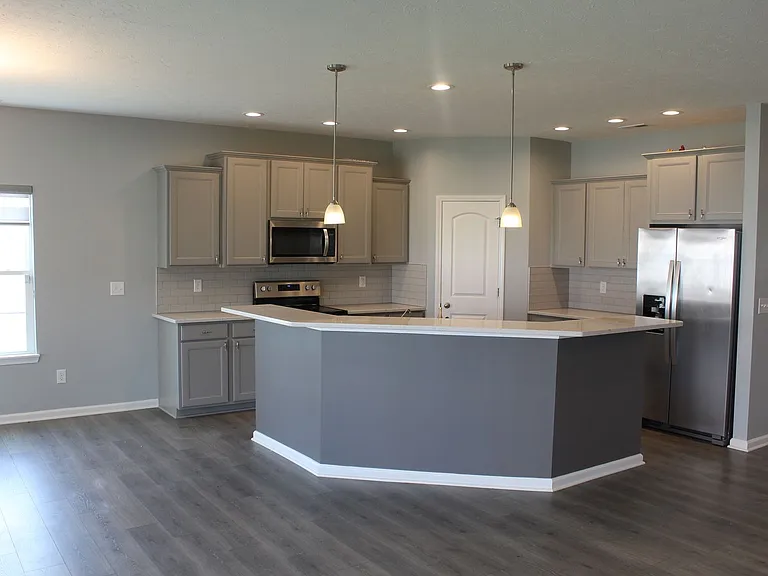1857 Doncaster Dr — Photo 3