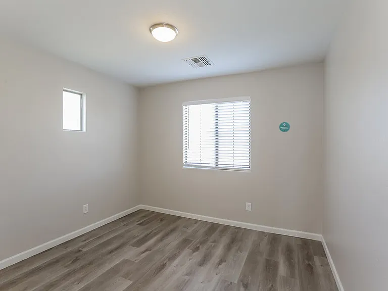 3733 W Dunbar Dr — Photo 12