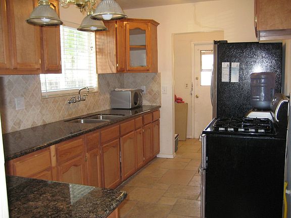 Granite countertops 