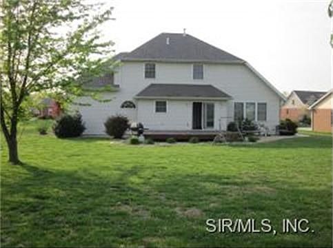3rd image of 911 Meadow Brook Dr