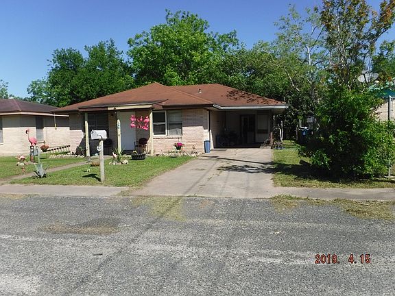 3rd image of 1102 W Hutchinson St