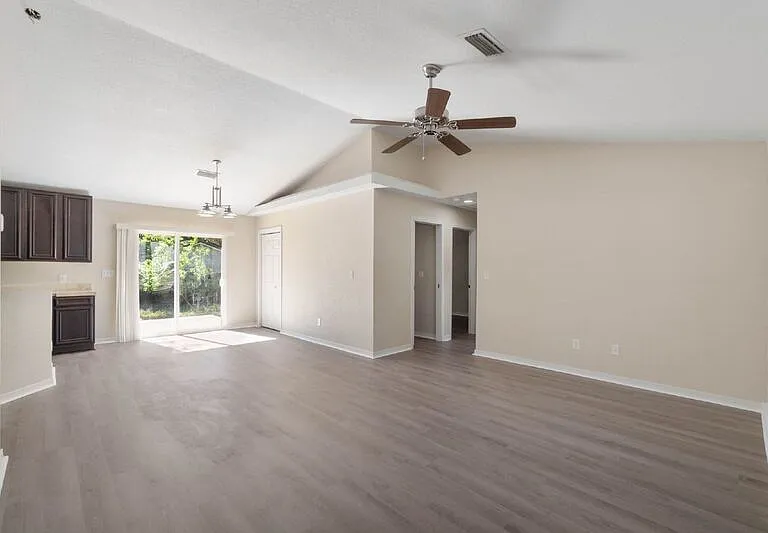 1137 Finck Rd — Photo 4