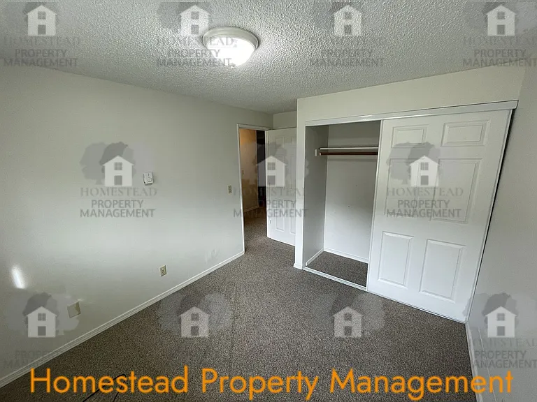 280-286 Evergreen St #291-307 — Photo 13