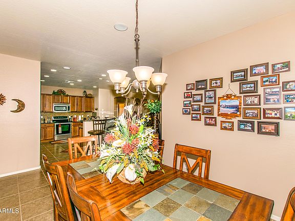 4th image of 831 E PASTURE CANYON Drive