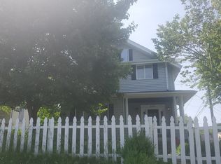 879 Chester Rd, Charleston, WV 25302