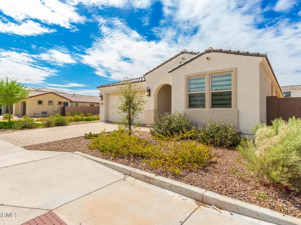 12105 W Luxton Ln, Avondale, AZ 85323