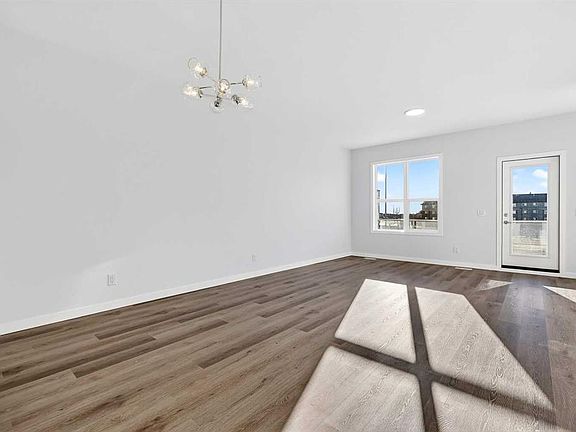 2nd image of 1750 N Rangeview Dr SE #203