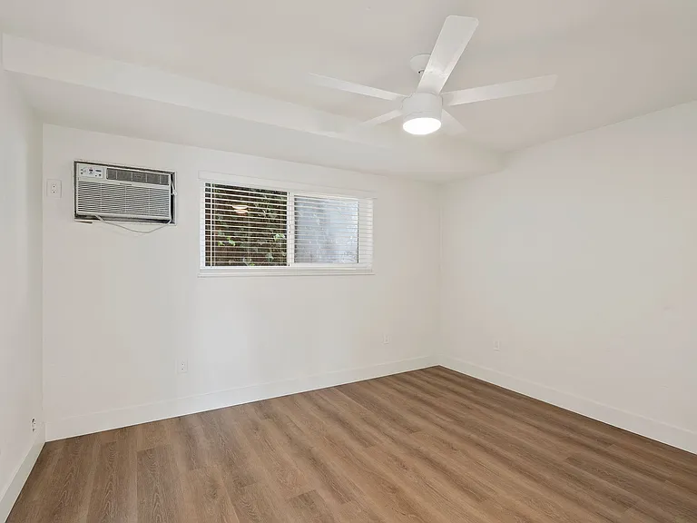 1622 Palm St - 2 Bedroom 2 Bath Fully Renovated: Move In Available Now | July 1st, 2026 Units Ava... — Photo 5