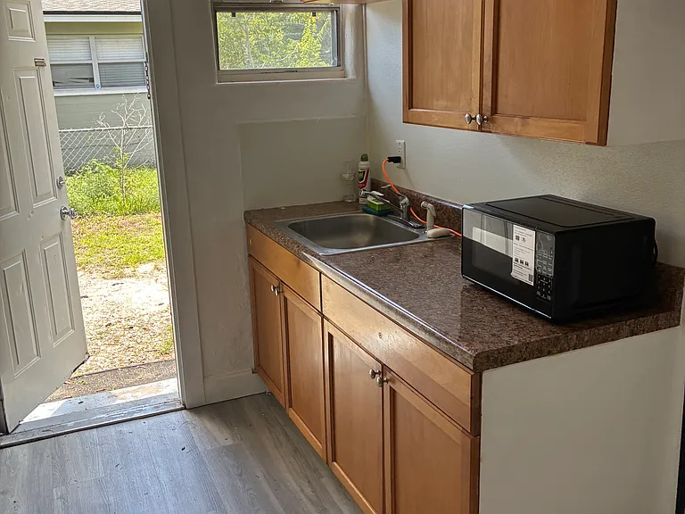 834 School St #2 — Photo 6
