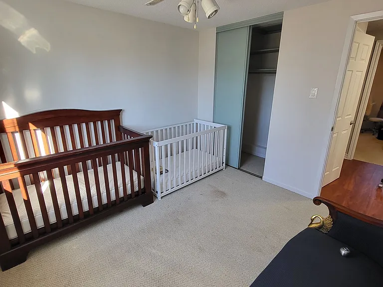 36 Cambridge Cres #MAIN — Photo 12
