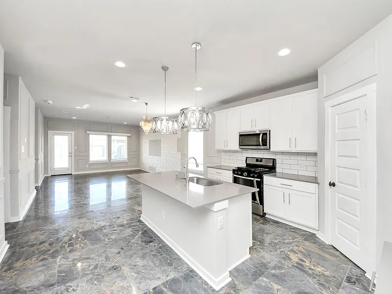 7515 Rivercane Shore Ln — Photo 5