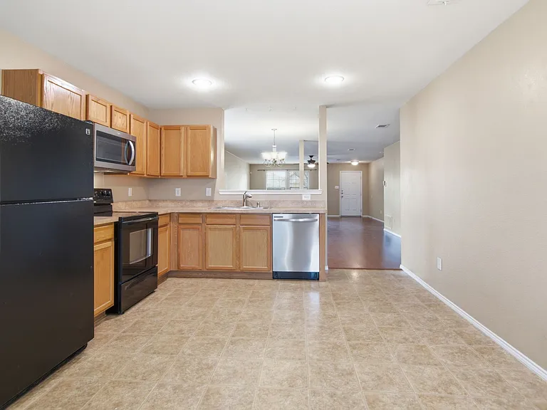 12720 Foxpaw Trl — Photo 13