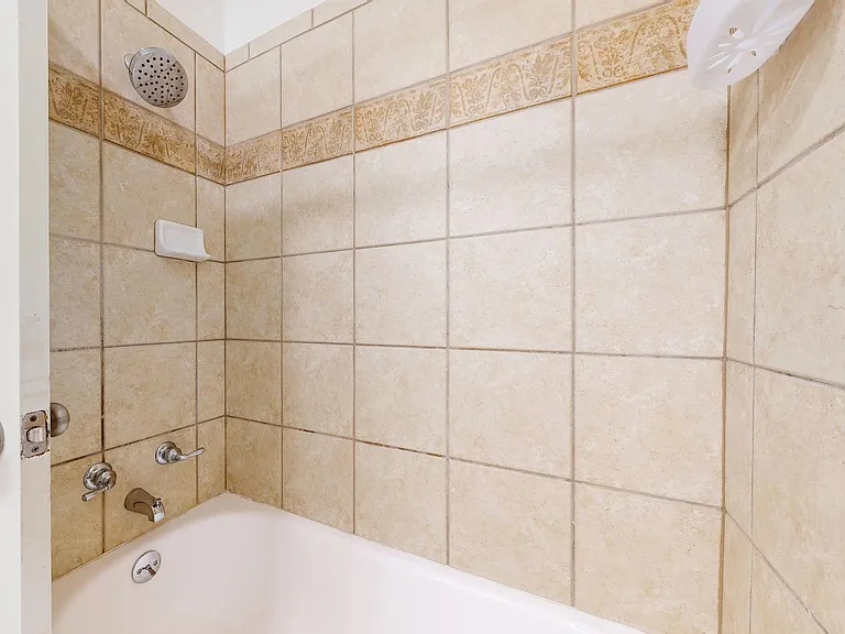 2946 S Moline Pl — Photo 27