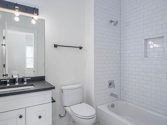5th image of 1401 Jefferson St #1401