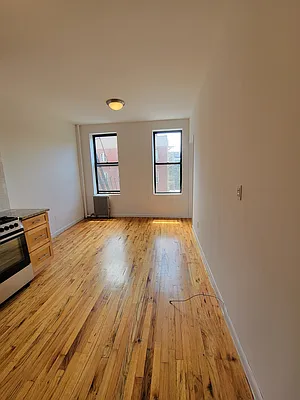 Rented by Avenues Real Estate | media 6