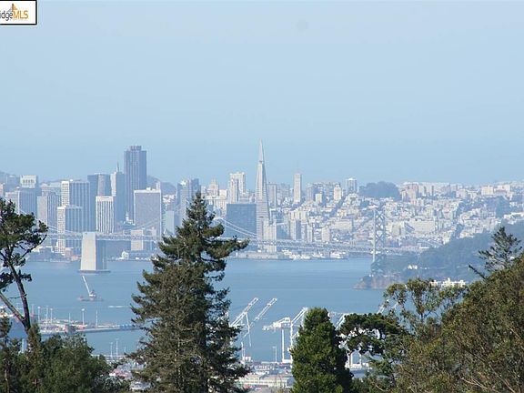 4th image of 36 Jewel Ct